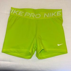 Nike Pro 3” shorts